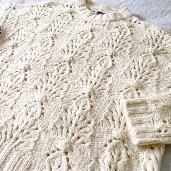 AERIE Crew Neck Sweater Cream Medium NEW NWOT - Picture 3 of 8